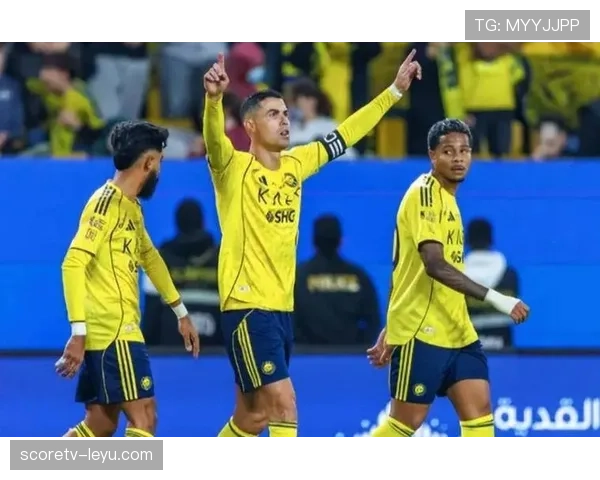 拉菲尼亚加盟引爆关注,沙特联赛持续吸引欧洲球星涌入 拉菲尼亚加盟引爆关注,沙特联赛持续吸引欧洲球星涌入