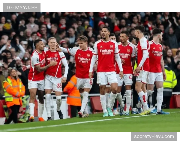 奥德加德引领阿森纳崛起,中场统治力助推球队整体表现跃升 奥德加德引领阿森纳崛起,中场统治力助推球队整体表现跃升