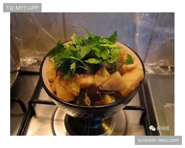 管晨辰居然能把普通早餐吃成运动员专属自助餐风范，真是隔着屏幕都能馋死你！